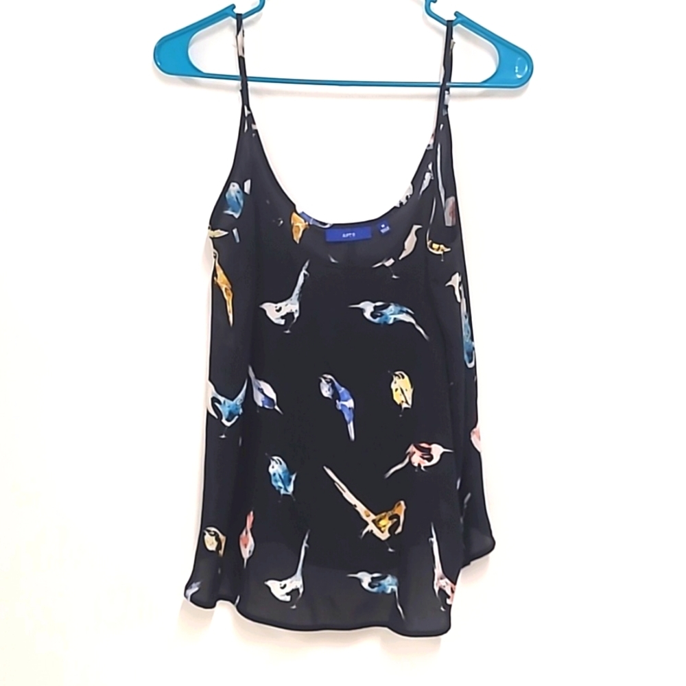 Beautiful Apt.9 soft painterly summer bird print top size M.